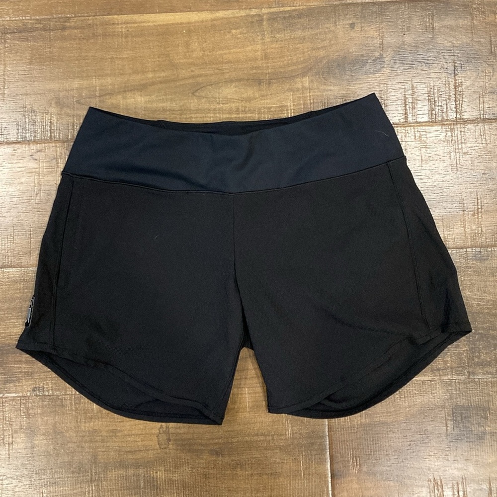 Oiselle Roga Shorts - Size 4